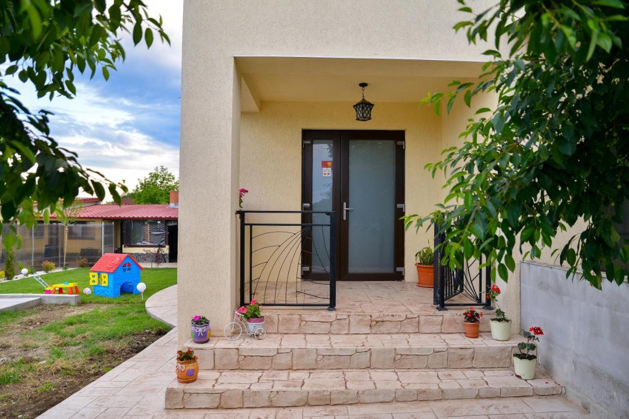 Casa Avram Villa Râmnicu Vâlcea Екстериор снимка