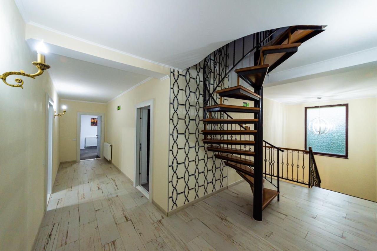 Casa Avram Villa Râmnicu Vâlcea Екстериор снимка