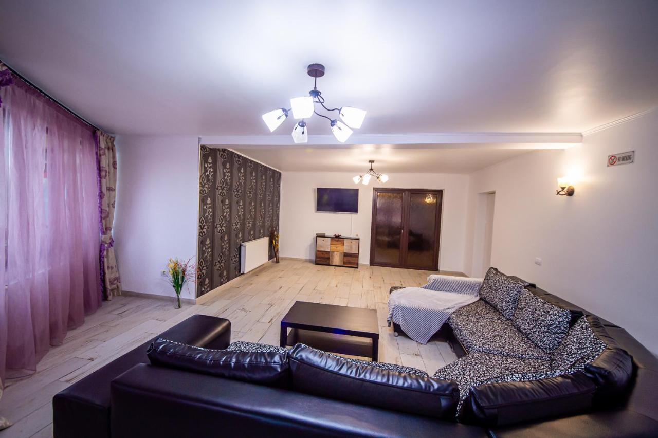 Casa Avram Villa Râmnicu Vâlcea Екстериор снимка