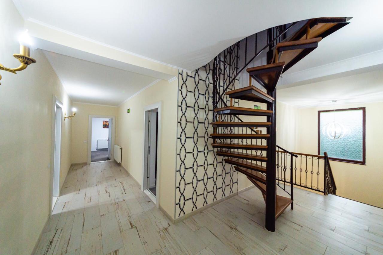 Casa Avram Villa Râmnicu Vâlcea Екстериор снимка